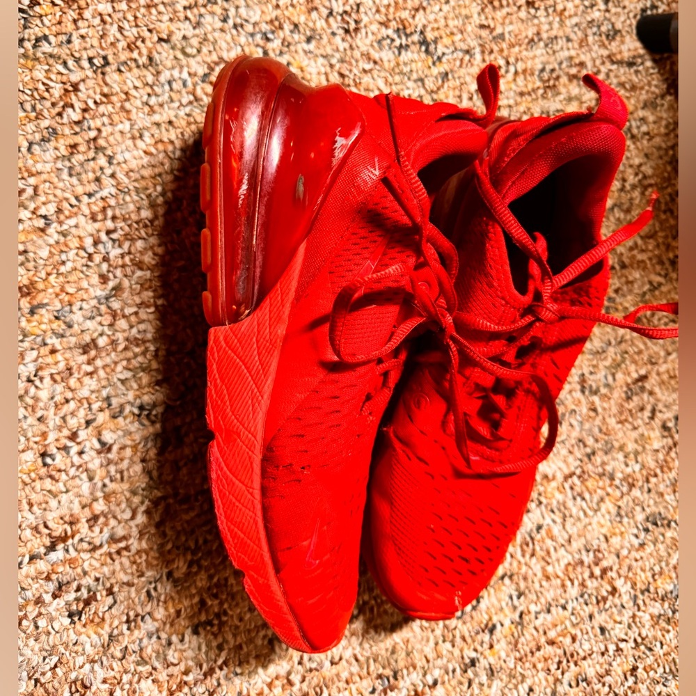 Nike Air Max 270 red shoes size 5Y